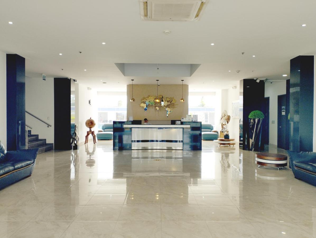 Hotel Royal Elim International Cali Exteriér fotografie Lobby