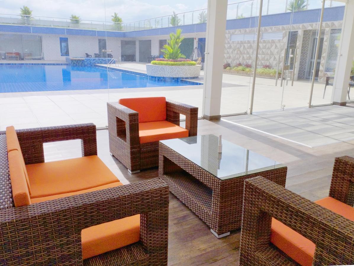 Hotel Royal Elim International Cali Exteriér fotografie WOVEN PE rattan