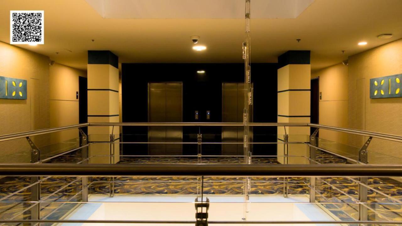 Hotel Royal Elim International Cali Exteriér fotografie The interior of the hotel